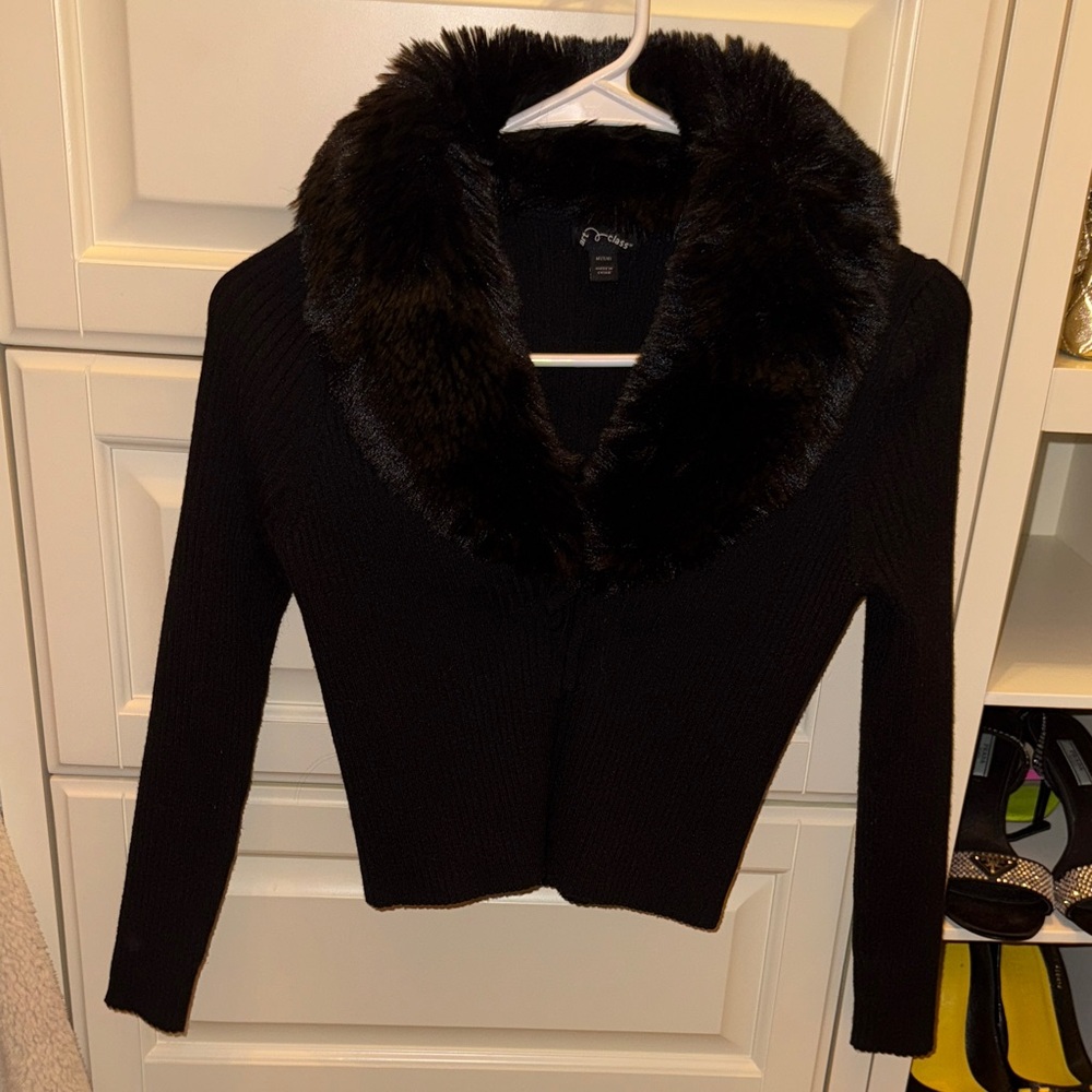 Art Class Black Cardigan with Faux Fur Collar